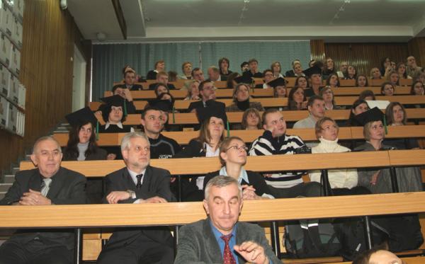 WIi TCh dyplomy 6 stycznia 2006 176.jpg
